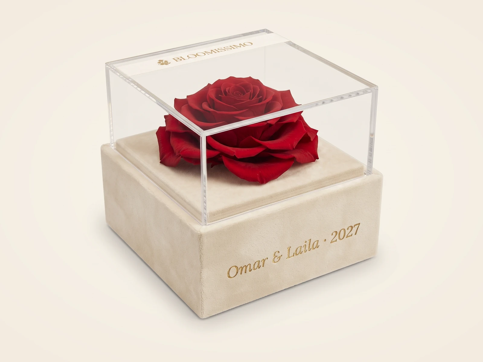 Memento with “Omar & Laila · 2027” in gold foil